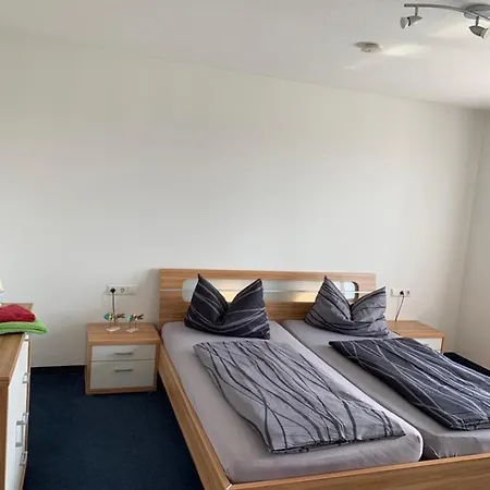 Raither Apartament *